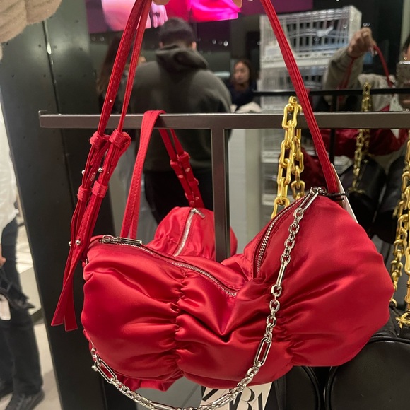 Silk ruched bag - Picture 1 of 2